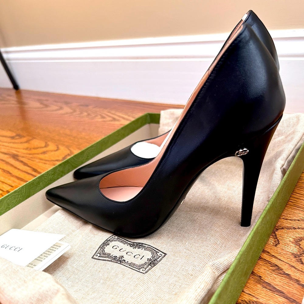 Gucci Pumps!